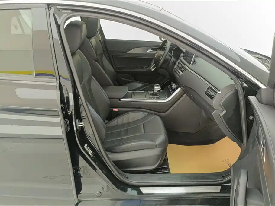 Hongqi H5 2020 1.8T Automatic Smart Connection Qi Rhythm Edition фото 8