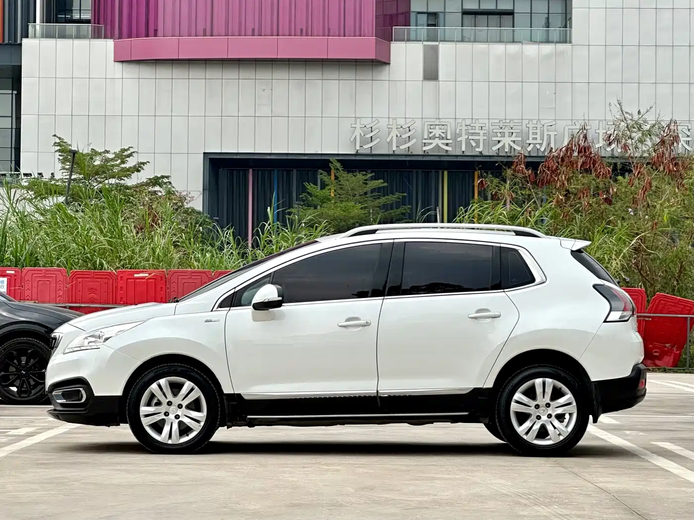 Peugeot 3008 2016 1.6THP Automatic Classic Edition фото 7