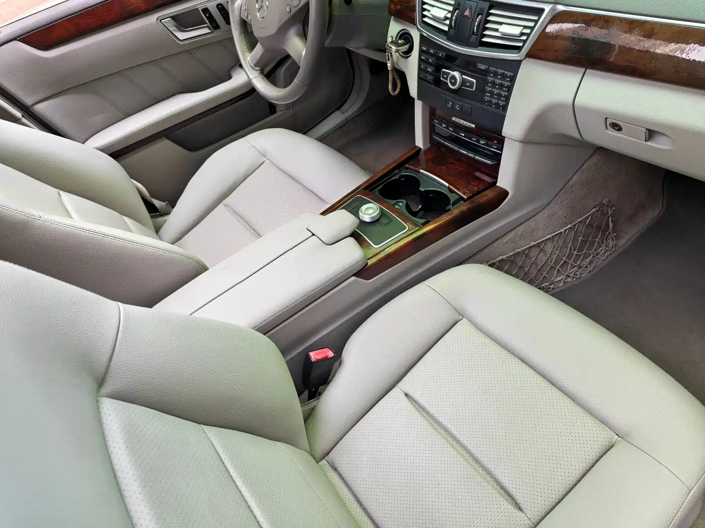 Mercedes-Benz E-Class 2012 E 200 L CGI Elegance фото 11