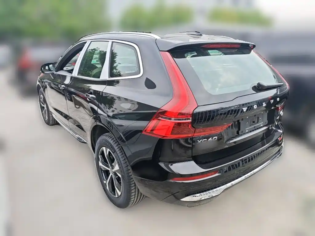 Photo 7 - Volvo XC60
