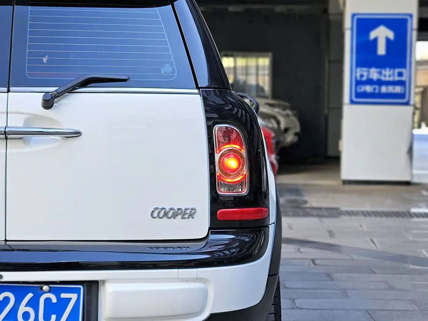 MINI CLUBMAN 2012 2011 1.6L COOPER Fun
