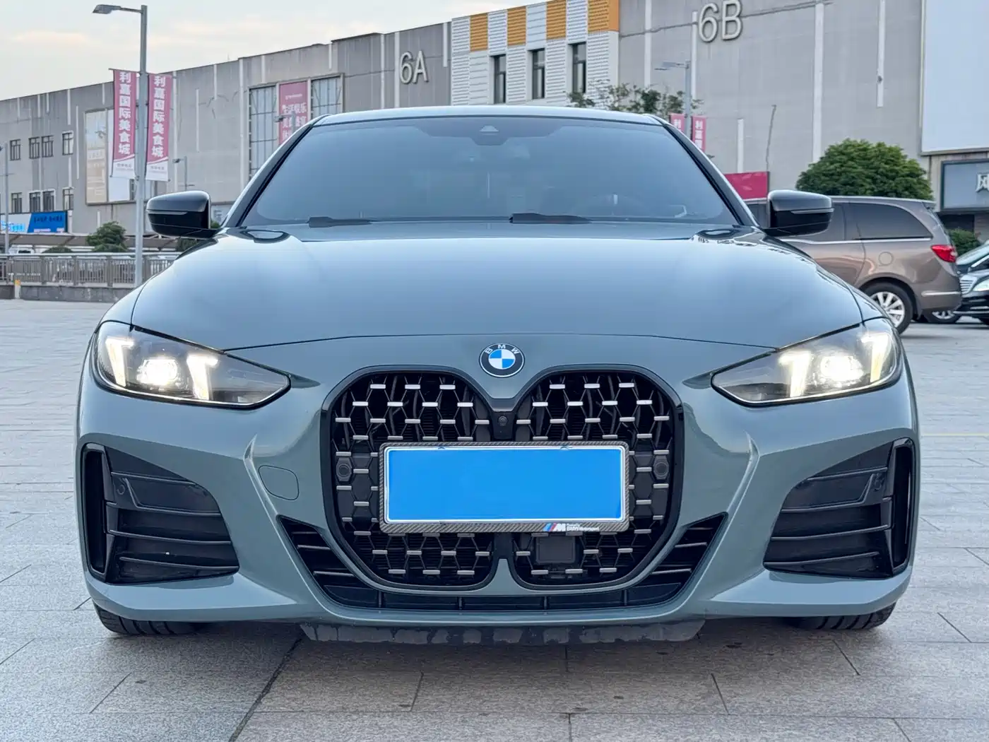 BMW 4 Series 2024 430i M Sport Shadow Edition фото 2