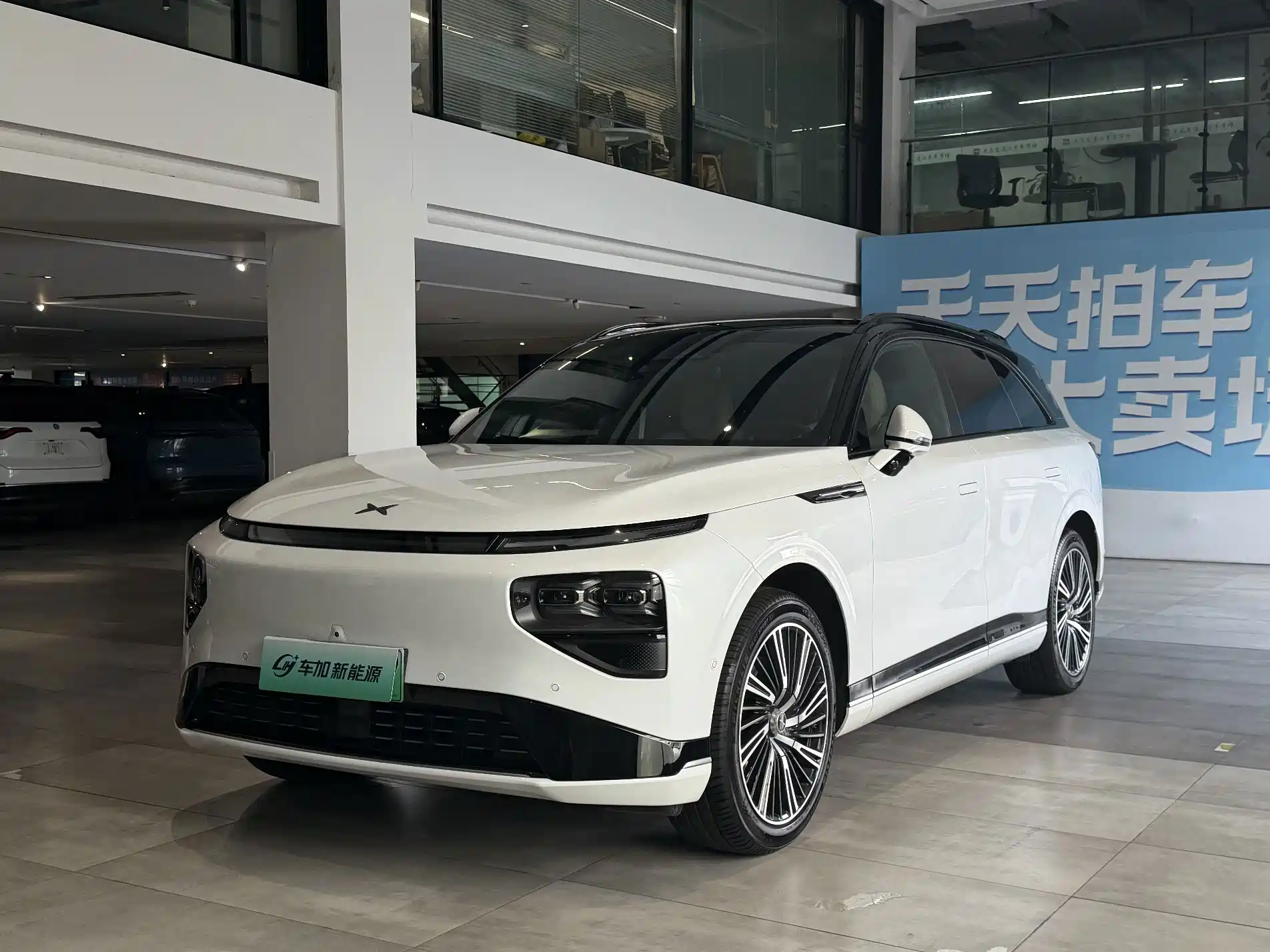 Фото 1 - XPeng G9