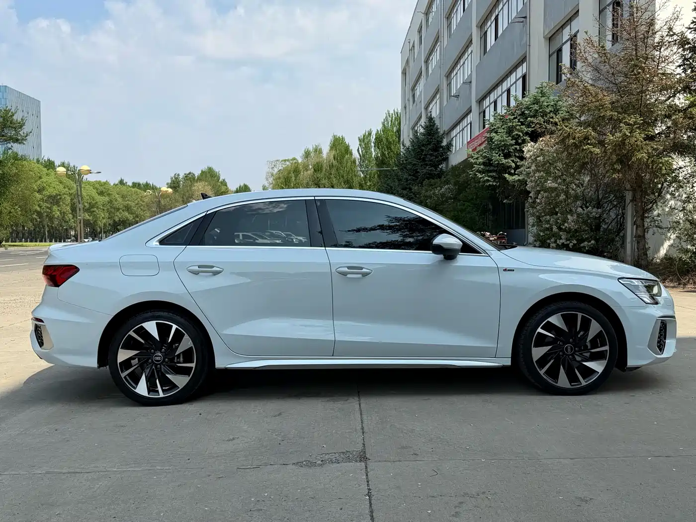Audi A3 2022 A3L Limousine 35 TFSI Style Sport фото 4