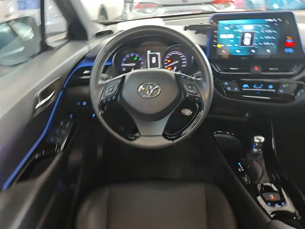 Toyota IZOA 2018 2.0L Yichi Edition China V фото 11