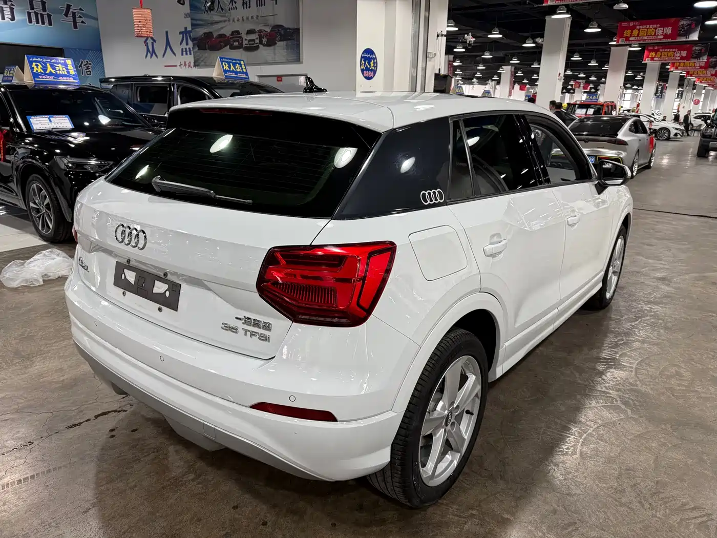 Audi Q2L 2018 35 TFSI Fashion Elegance China V фото 9