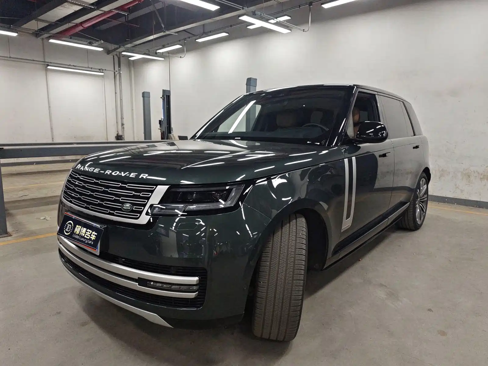 Фото 1 - Land Rover Range Rover