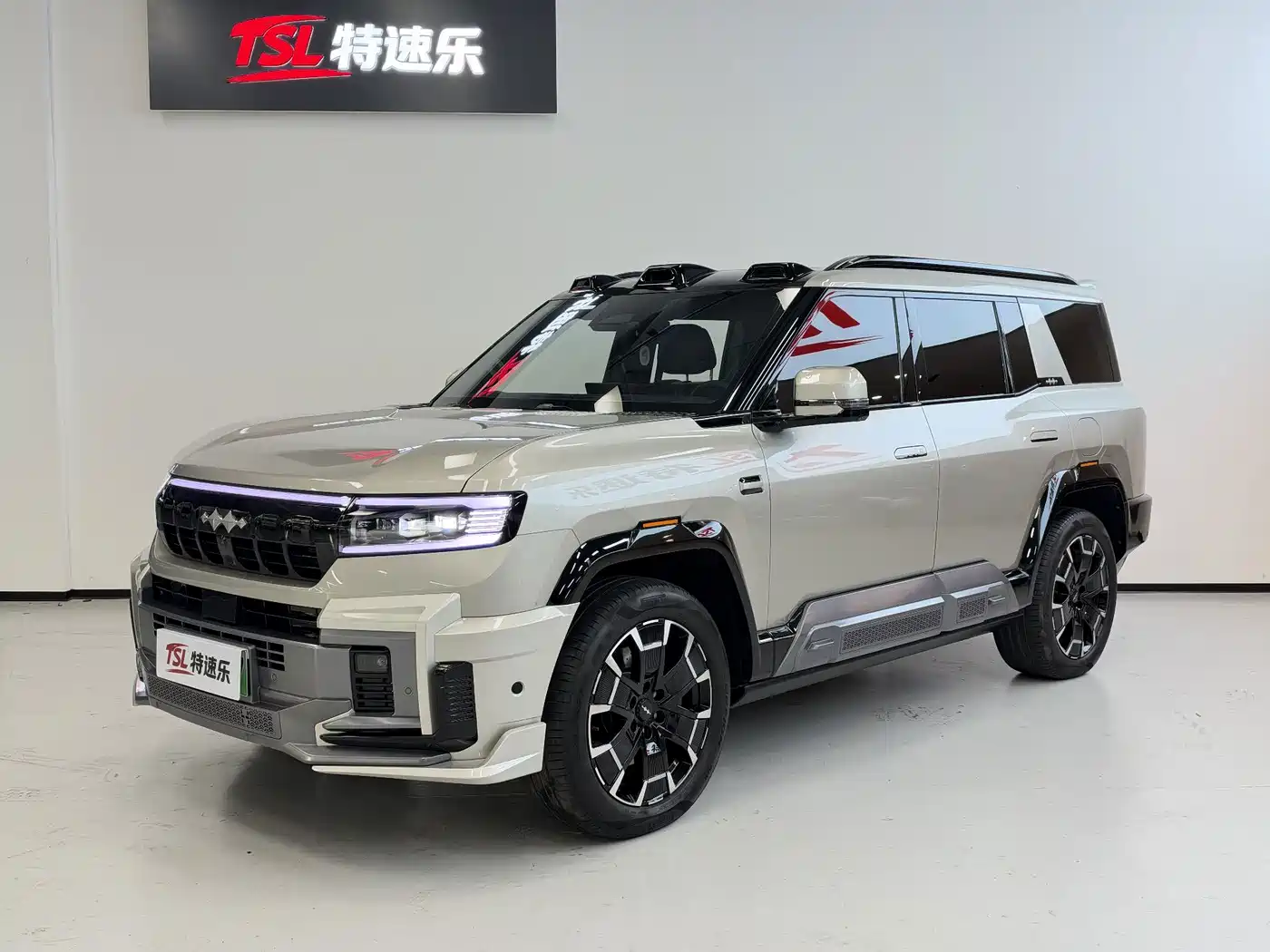 Fang Cheng Bao Leopard 8 2025 — пригон из Китая