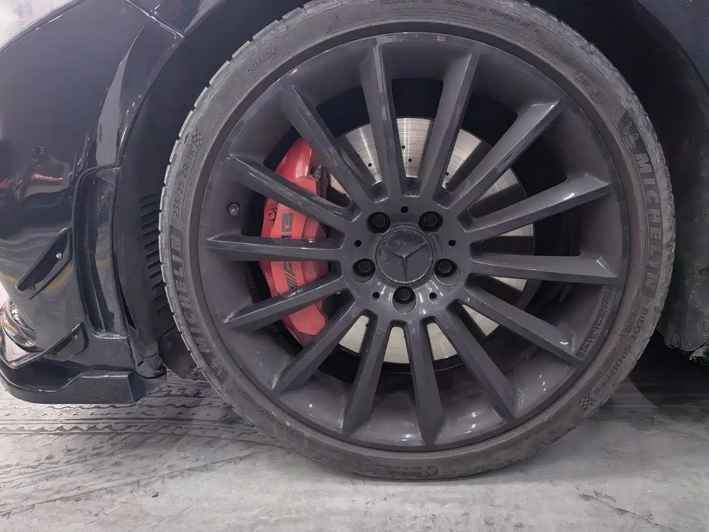 Mercedes-Benz A-Class AMG 2020 AMG A 35 L 4MATIC фото 16