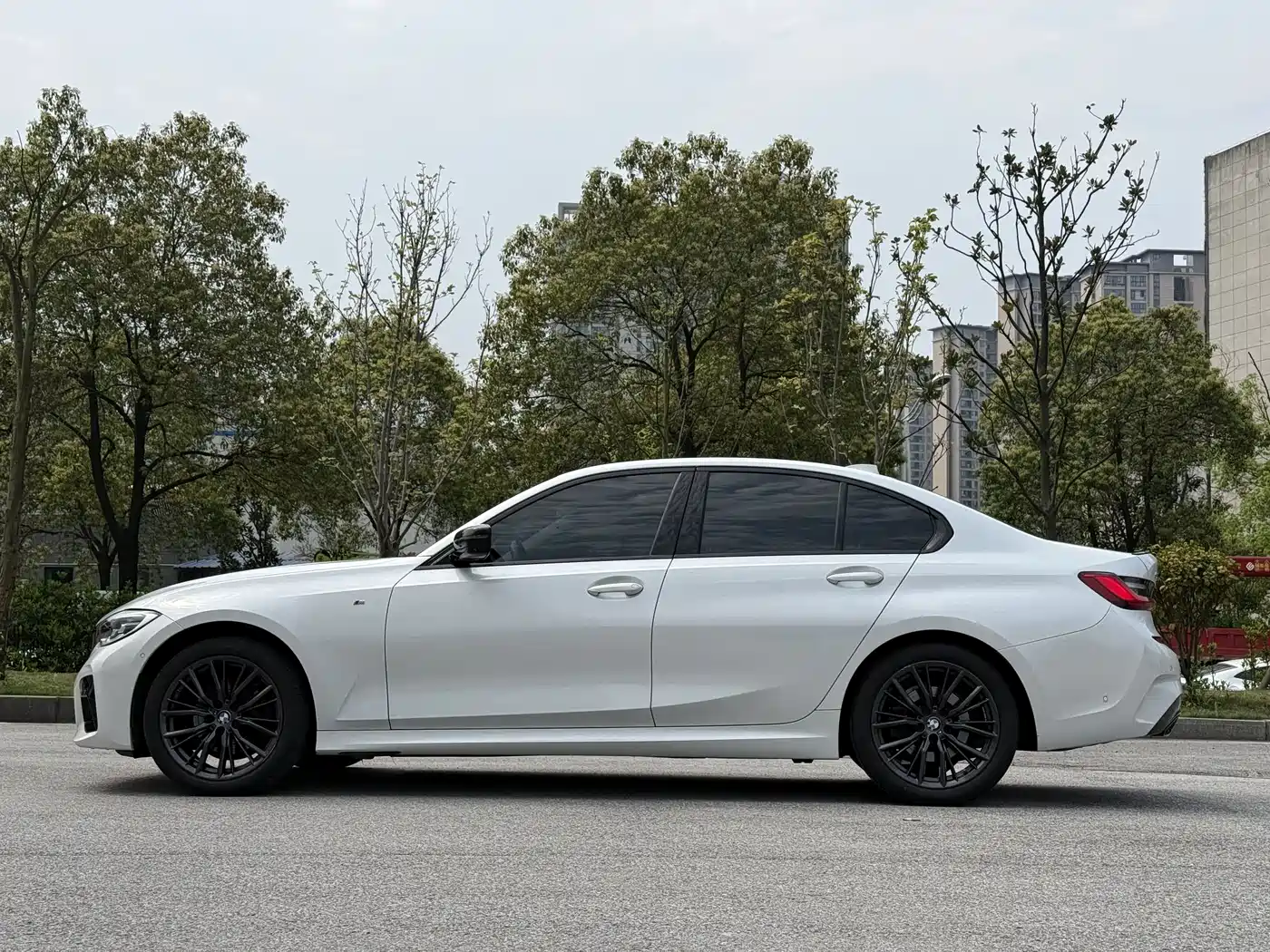 BMW 3 Series 2021 Facelift 325i M Sport Shadow Edition фото 7