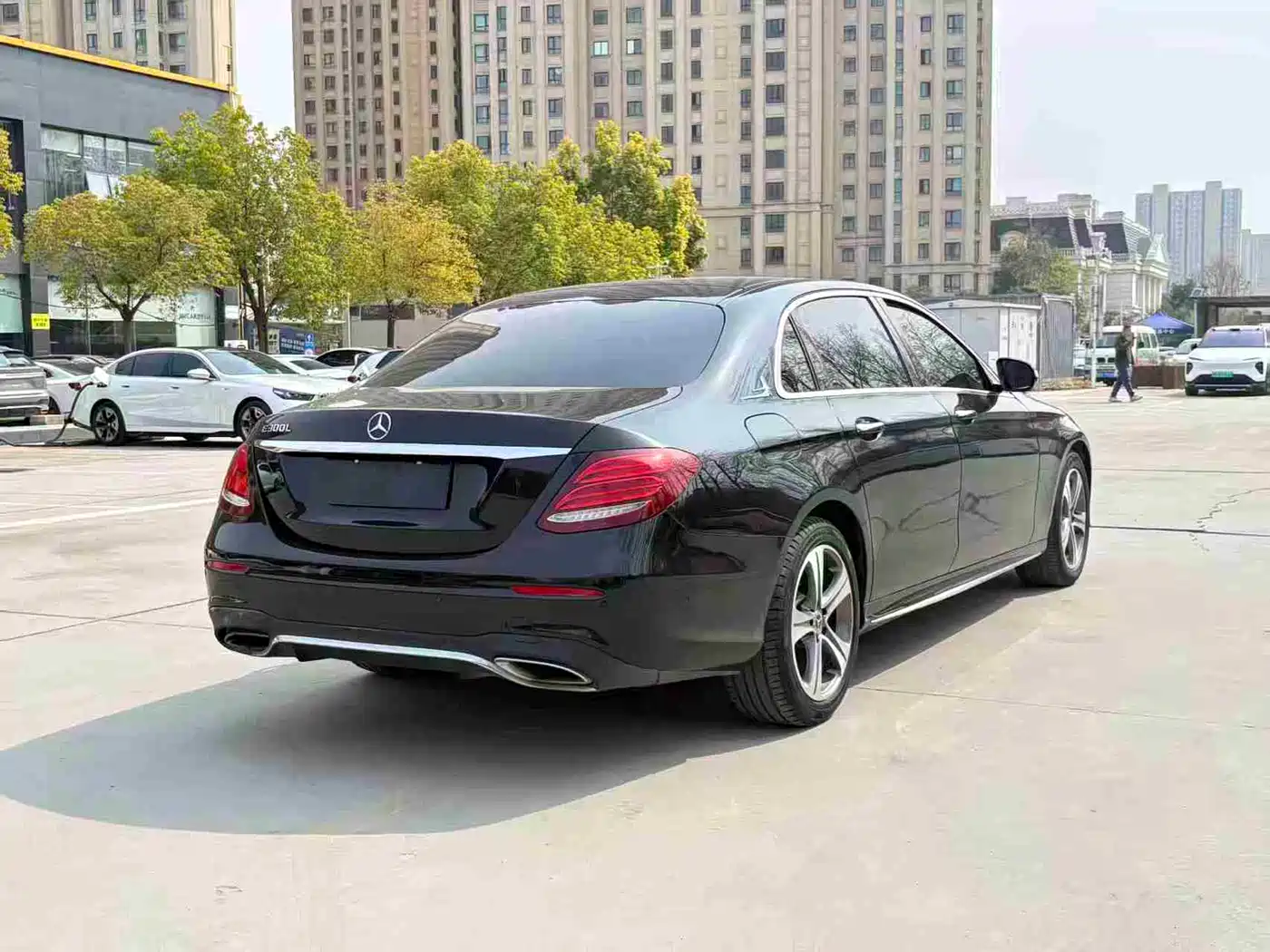 Mercedes-Benz E-Class 2019 E 260 L Sport фото 8