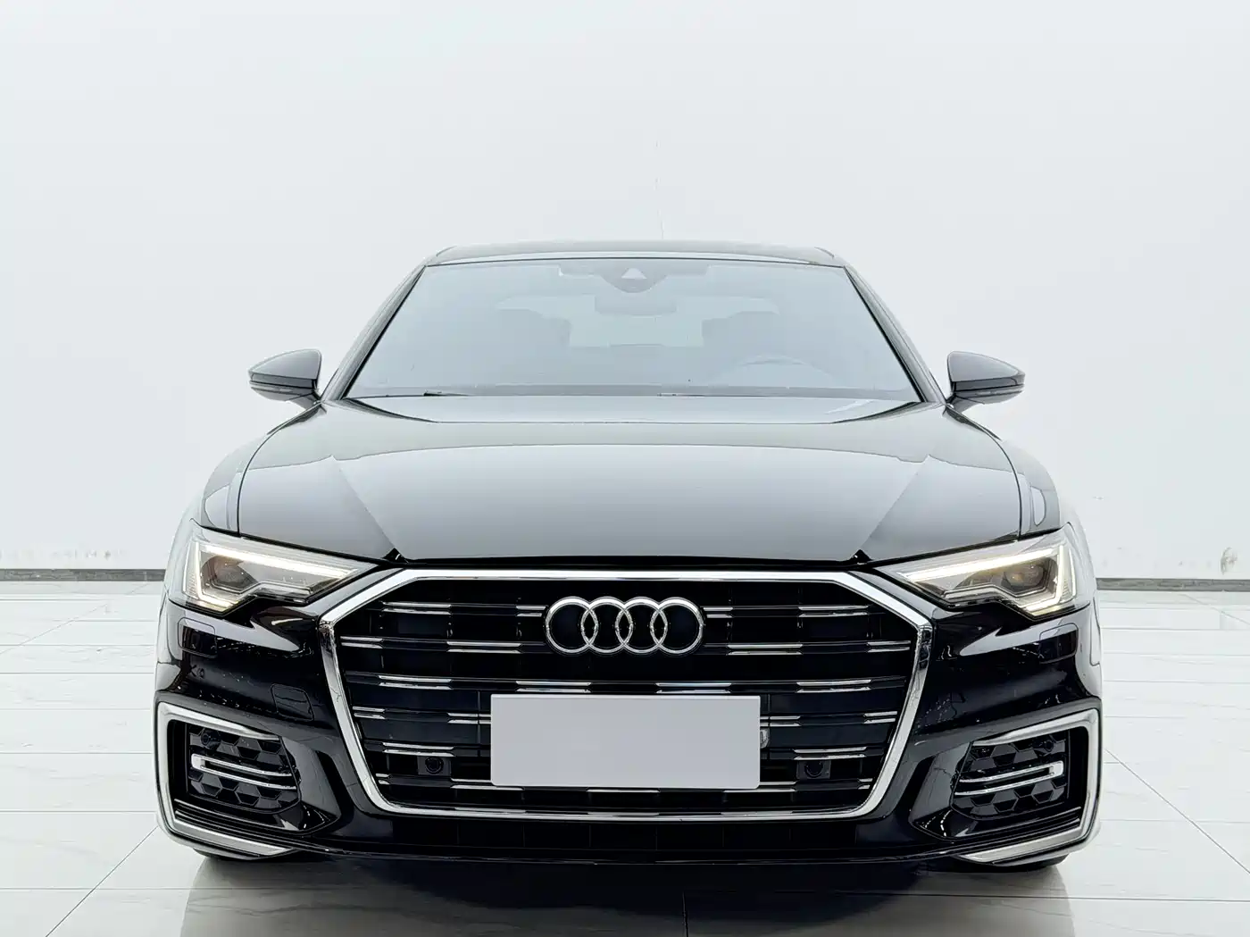 Audi A6L 2024 40 TFSI Luxury Dynamic фото 2