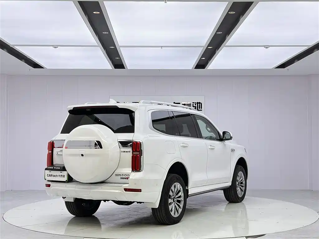 Tank 500 EV 2026 Hi4-T Smart Edition фото 5