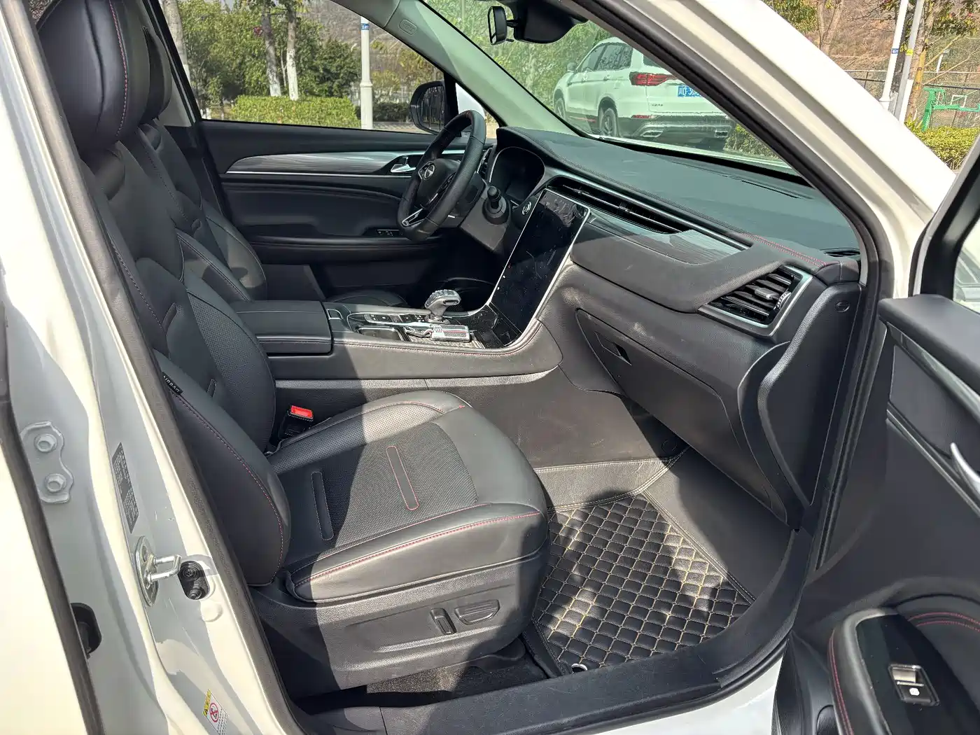 GAC Trumpchi Trumpchi GS4 PLUS 2023 390T Auto Nebula Edition фото 8