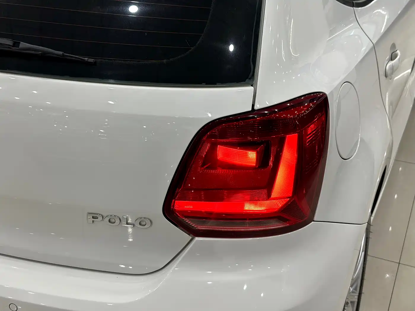 Volkswagen Polo 2014 1.4L Automatic Comfort Edition фото 21