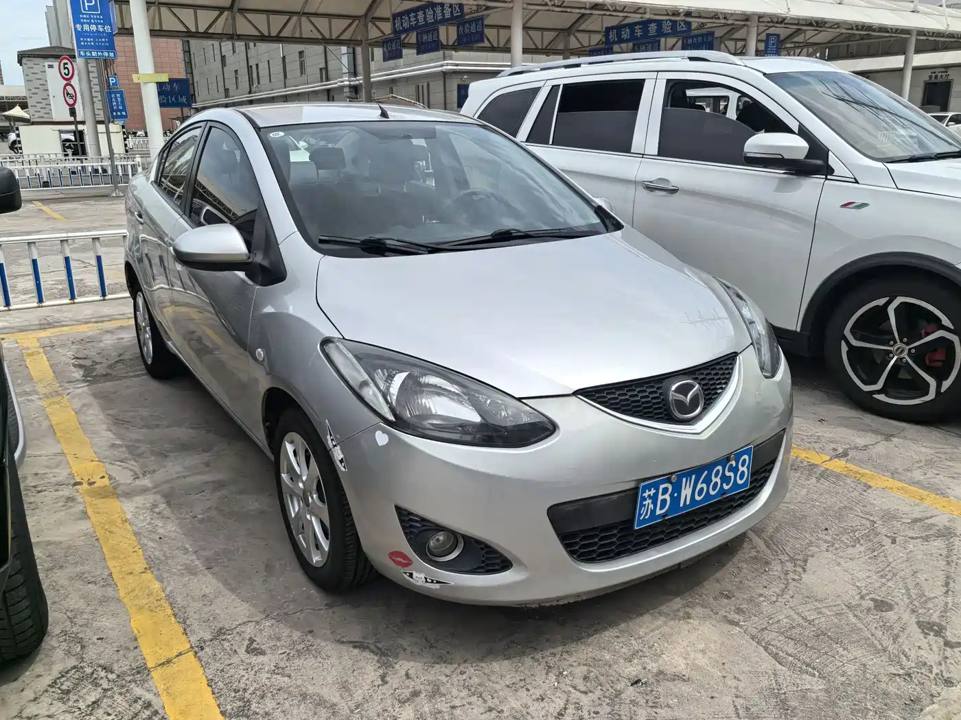 Mazda 2 2011 2011 XuanDong 1.3L Automatic Standard