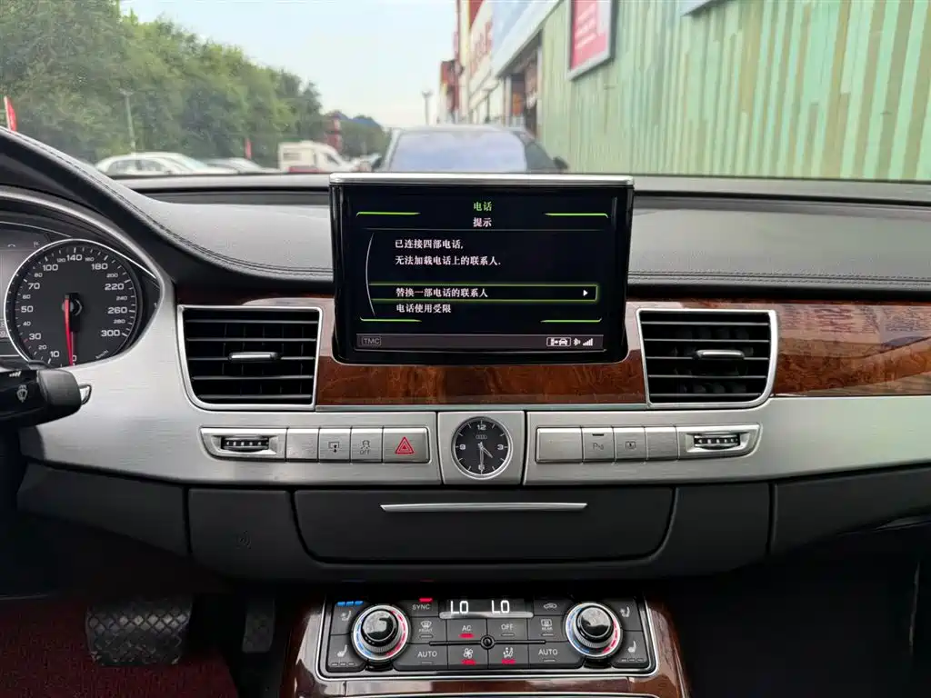 Audi A8 2012 A8L 6.3 FSI W12 quattro фото 6