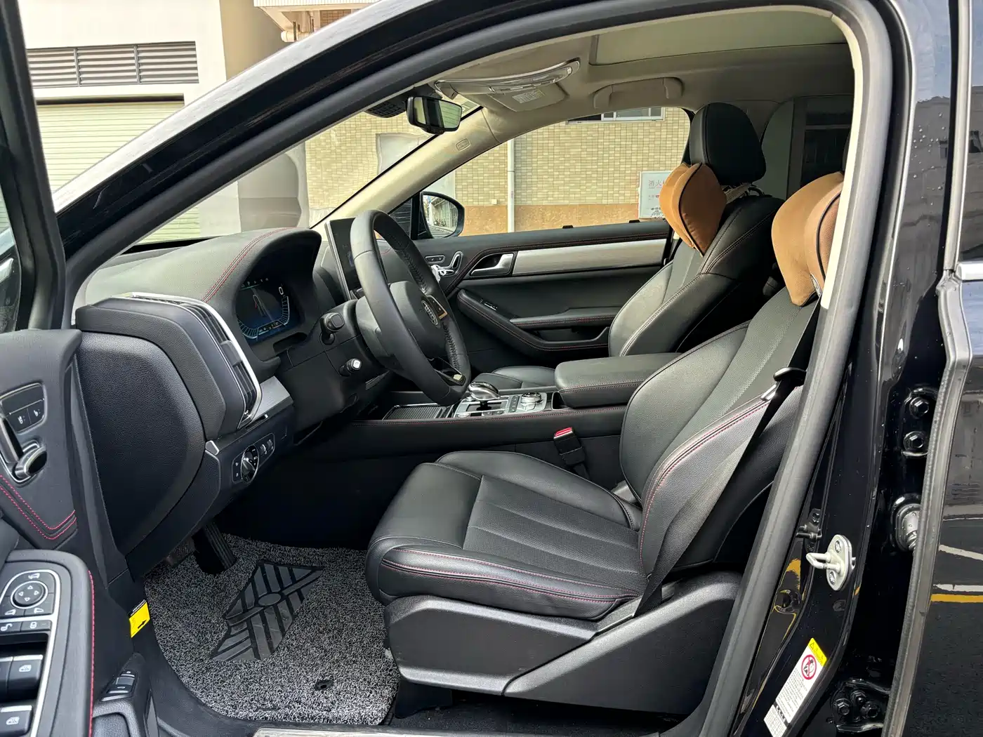BYD Tang New Energy 2018 DM 2.0T Full-time 4WD Smart Connect Creation Edition 5-seater China V фото 4