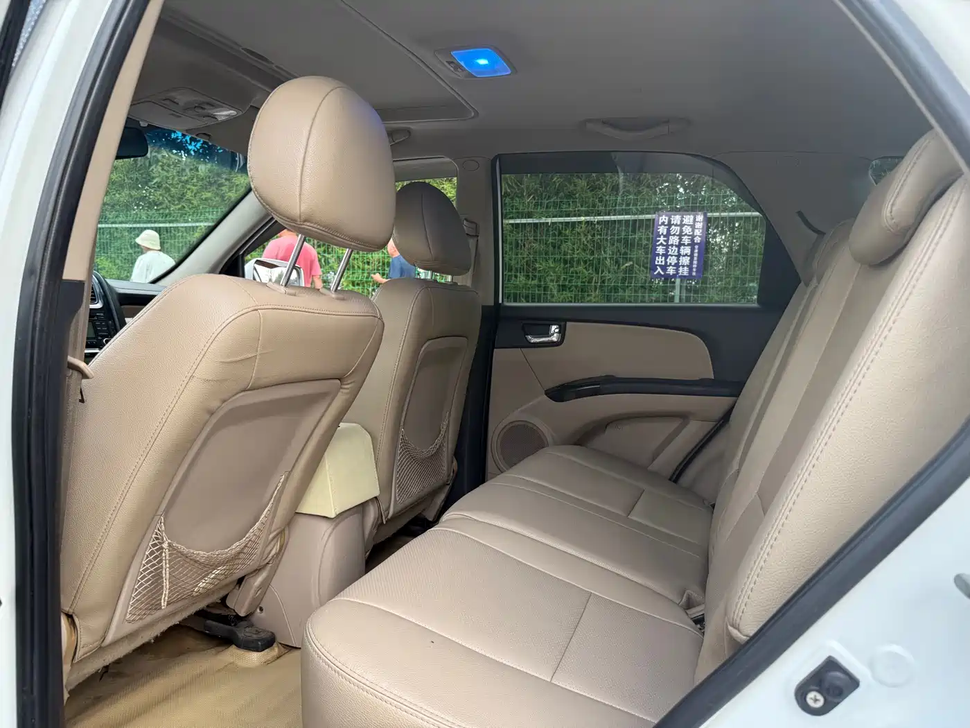 Kia Sportage 2011 2.0L Automatic 2WD GL фото 9