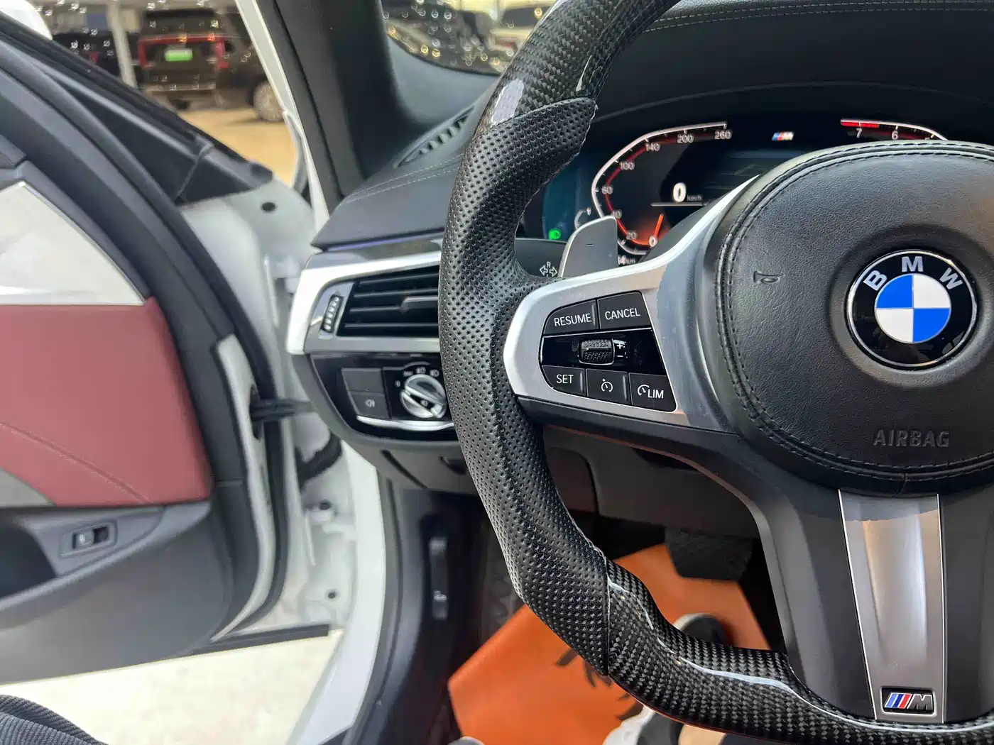 BMW 5 Series 2022 530Li Leading M Sport Package фото 18
