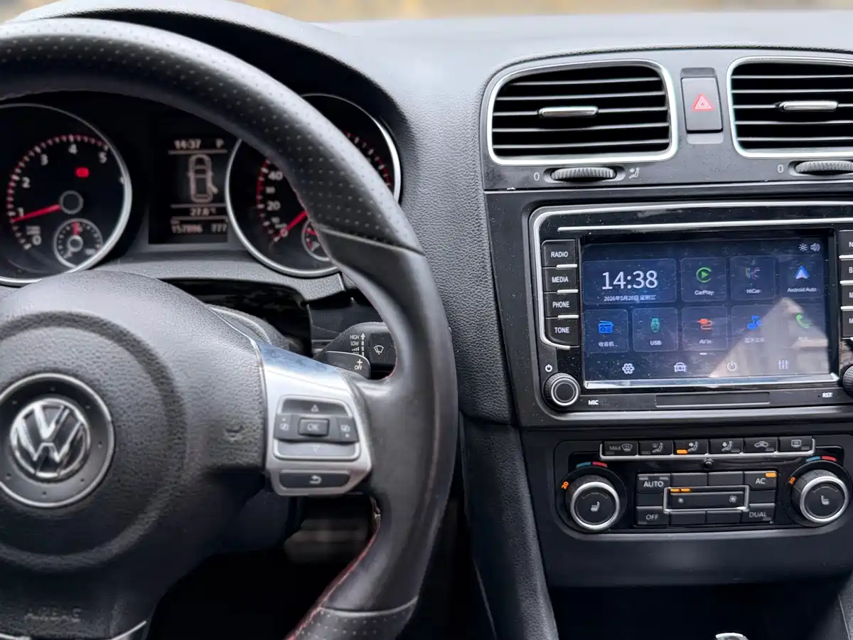 Volkswagen Golf GTI 2012 2.0TSI GTI фото 19