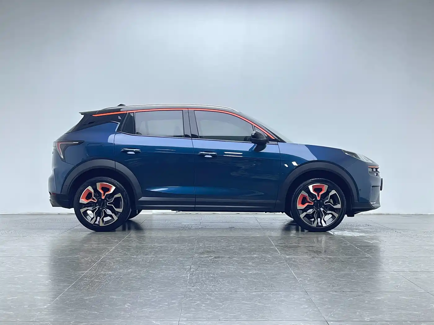 Lynk & Co 06 2020 1.5T Halo фото 8