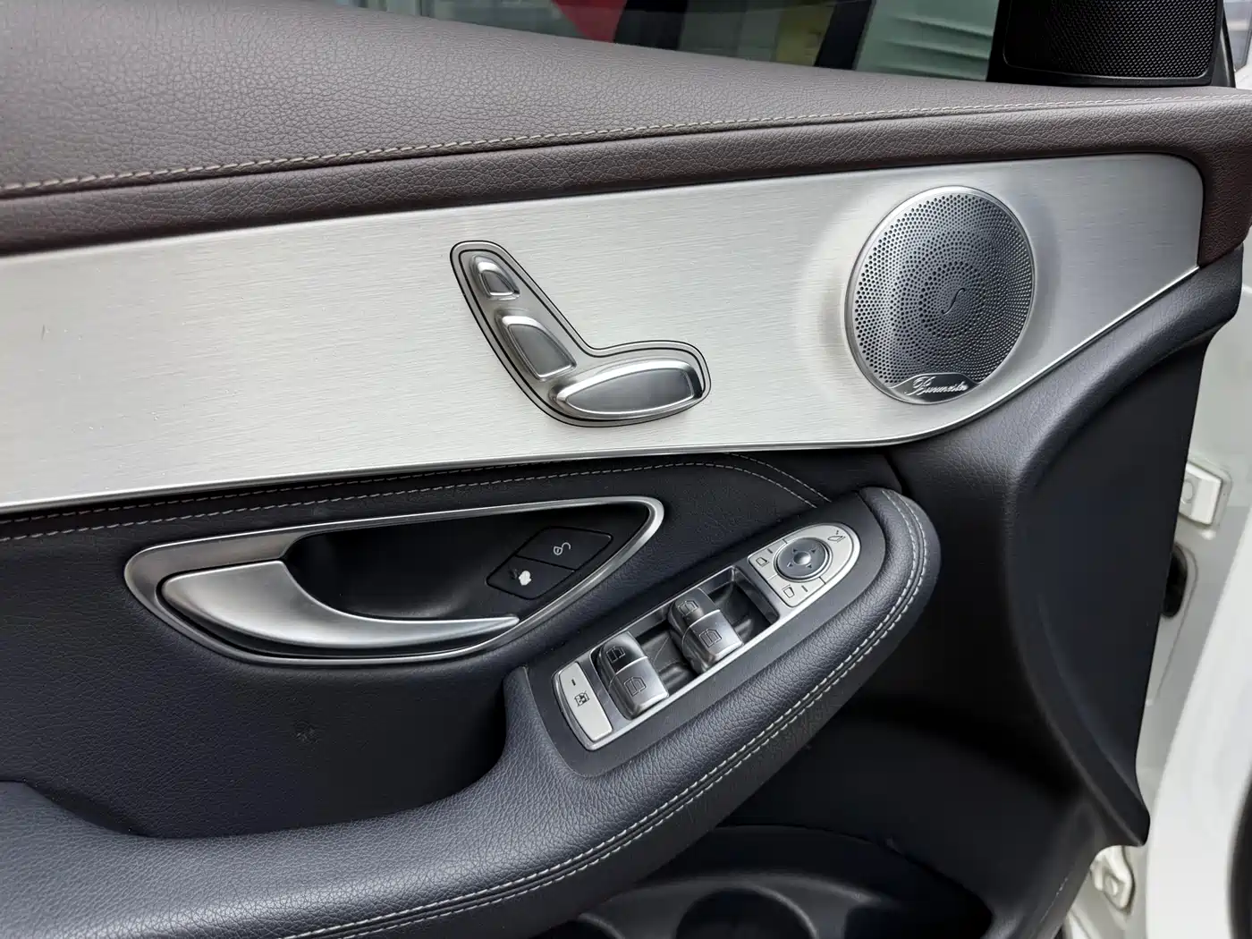 Mercedes-Benz GLC 2016 GLC 200 4MATIC фото 9