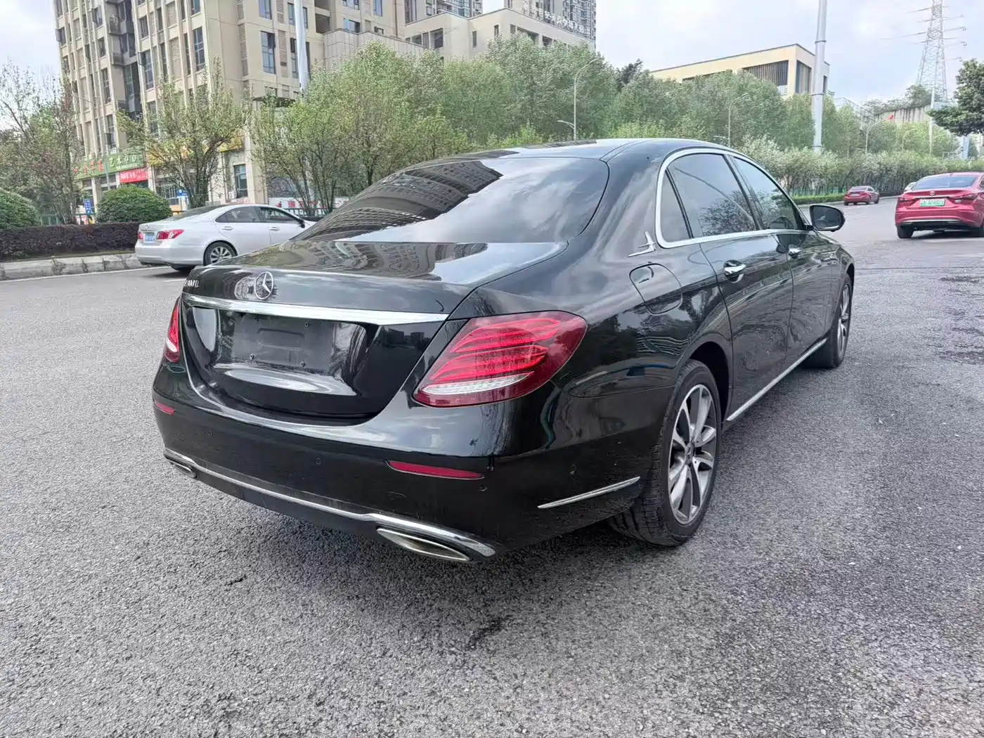 Mercedes-Benz E-Class 2016 E 300 L Fashion Type фото 9