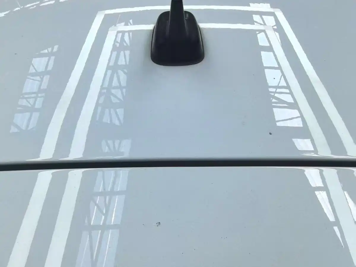 VOLKSWAGEN T ROC EXPLORING SONGS