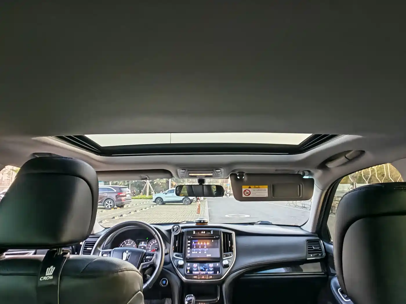Toyota Crown 2018 2.0T Fashion Edition фото 13