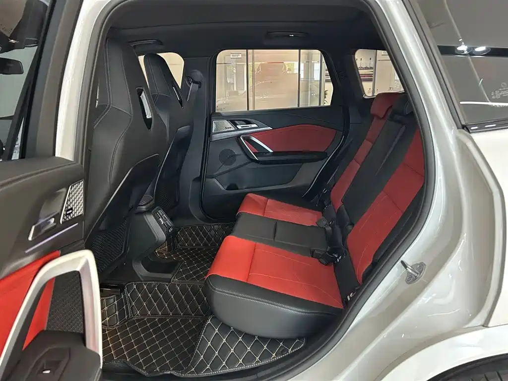 BMW X1 M35Li 2025 M35Li фото 7