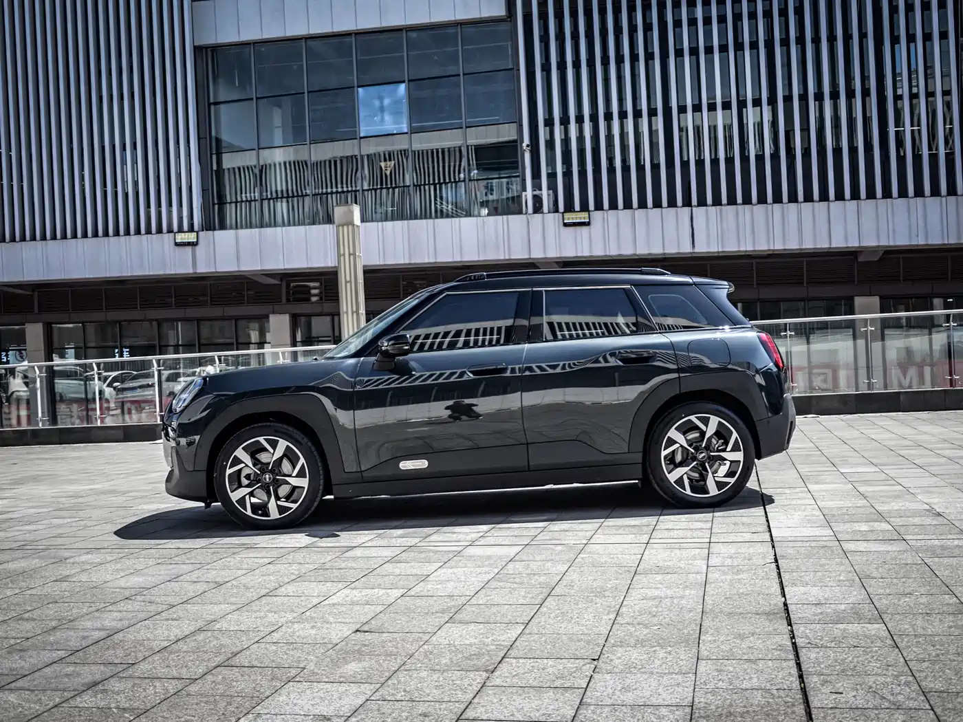 MINI ELECTRIC  ACEMAN