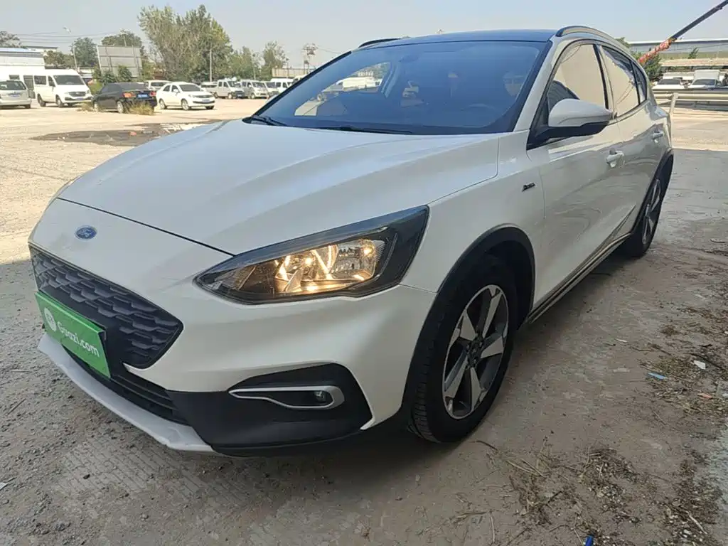 Ford Focus Active 2019 2020 EcoBoost 180 Auto Trendy Edition