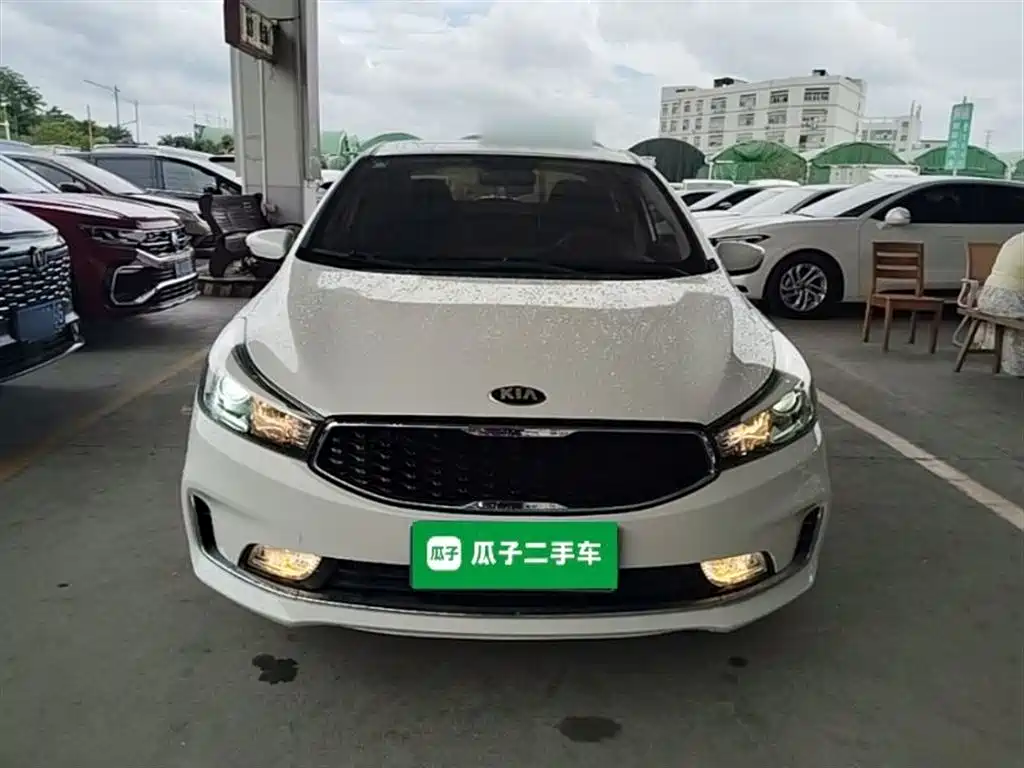Kia K3 2017 1.6L Automatic 15th Anniversary Special GLS фото 3