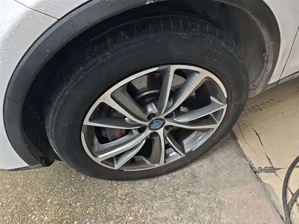 BYD Tang New Energy 2018 DM 2.0T AWD Smart Connection Enjoy Edition 7-Seater China V фото 23