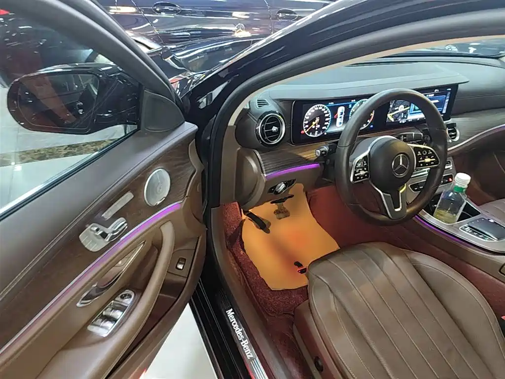 Mercedes-Benz E-Class 2020 E 300 L Luxury Model фото 16