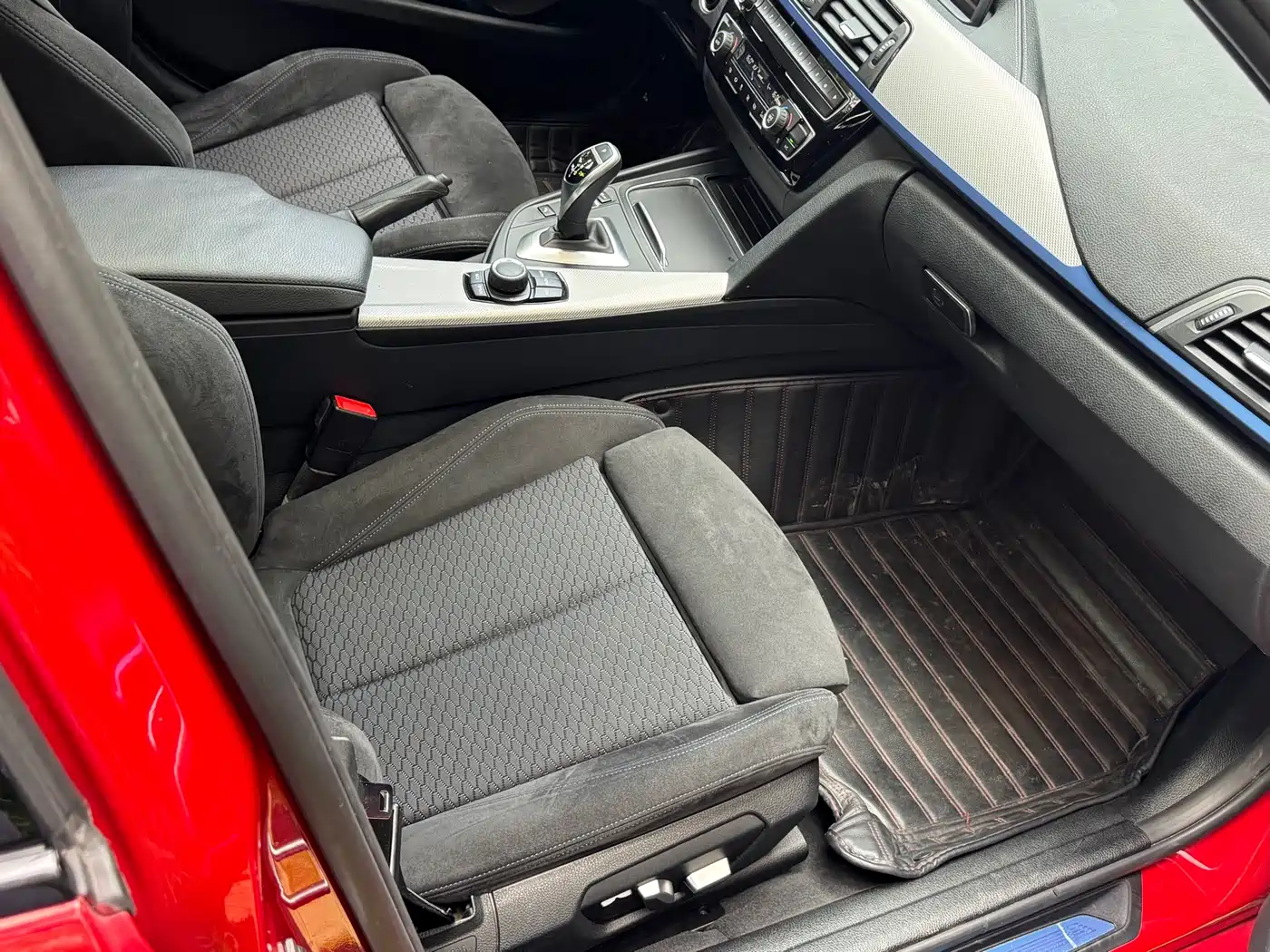 BMW 3 Series 2018 320i M Sport Package фото 16