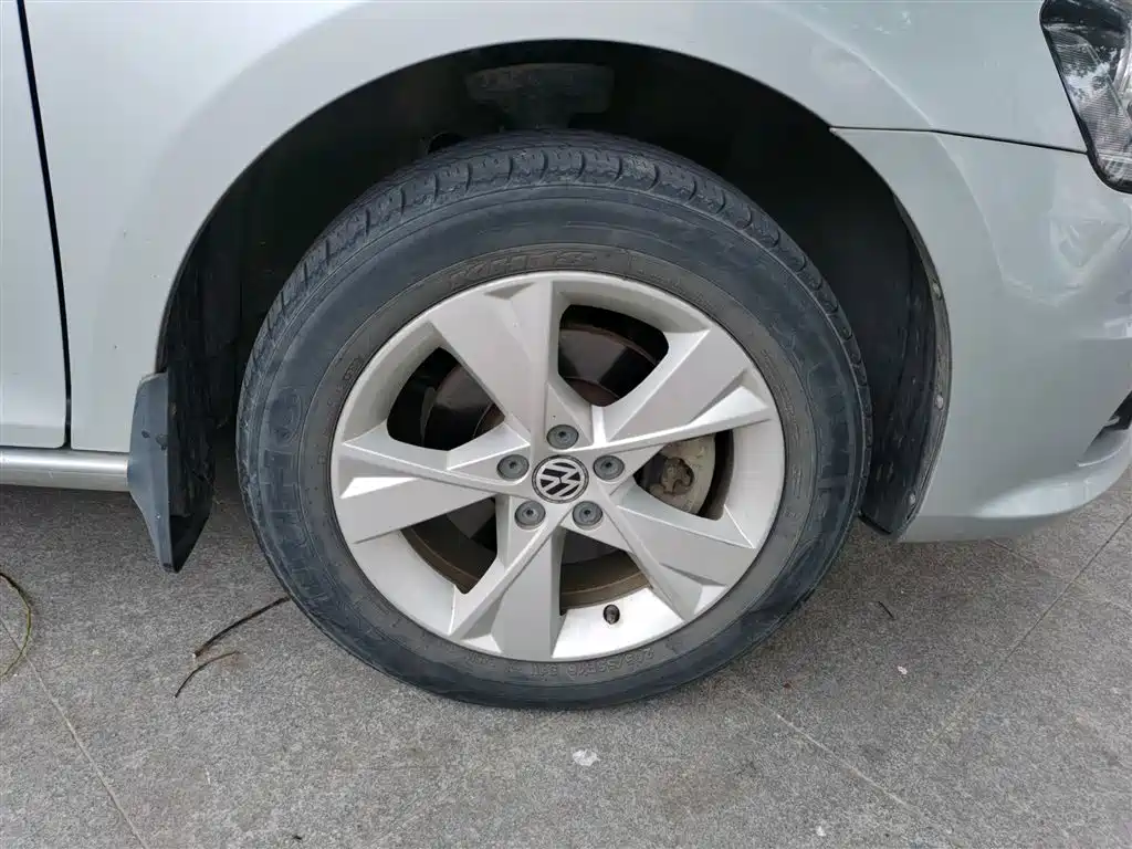 Volkswagen Bora 2015 Quality Edition 1.6L Manual Fashion фото 26