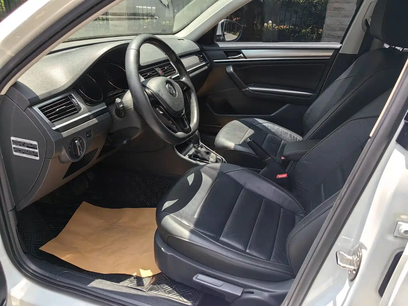 Volkswagen Bora 2016 Model 1.6L Automatic Comfort фото 14