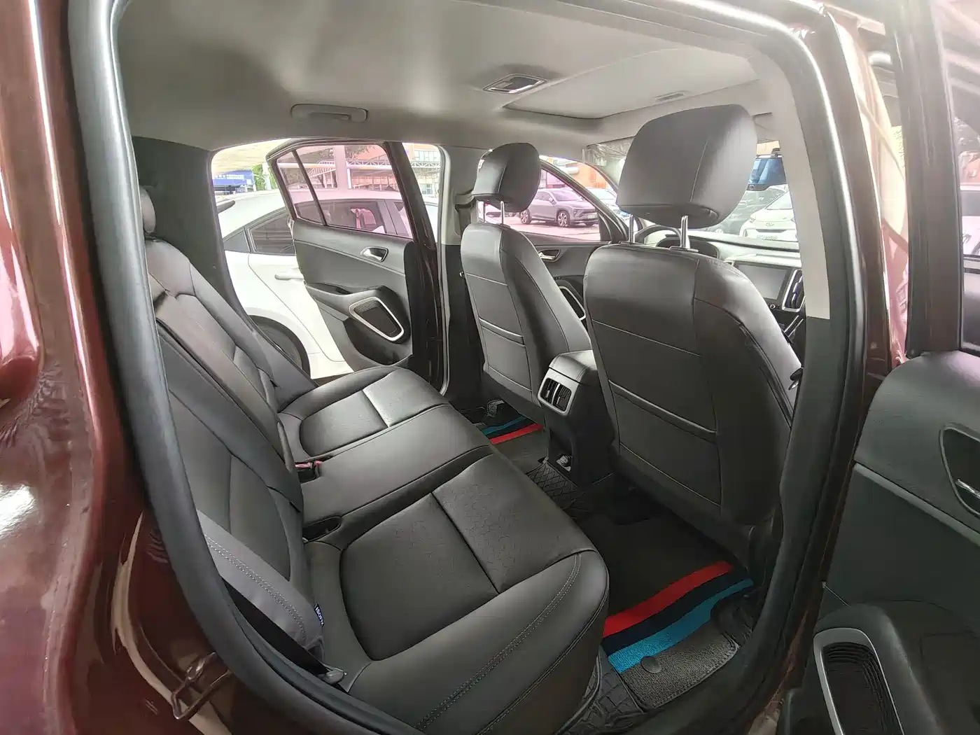 Hyundai Beijing Hyundai ix35 2018 2.0L Automatic 2WD Zhiyong·Enjoyment Edition фото 5