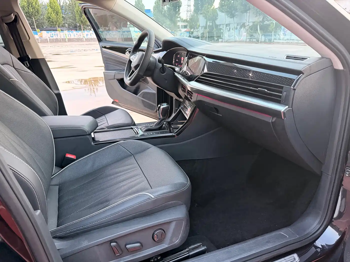 Фото 10 - Volkswagen Passat