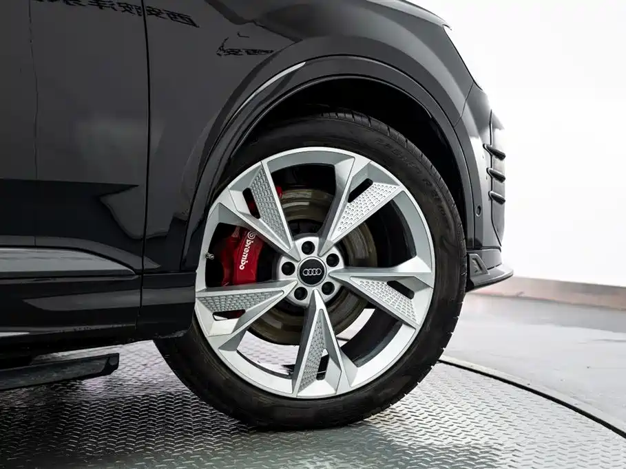 Audi Q7 2025 55 TFSI quattro S line Sport фото 18
