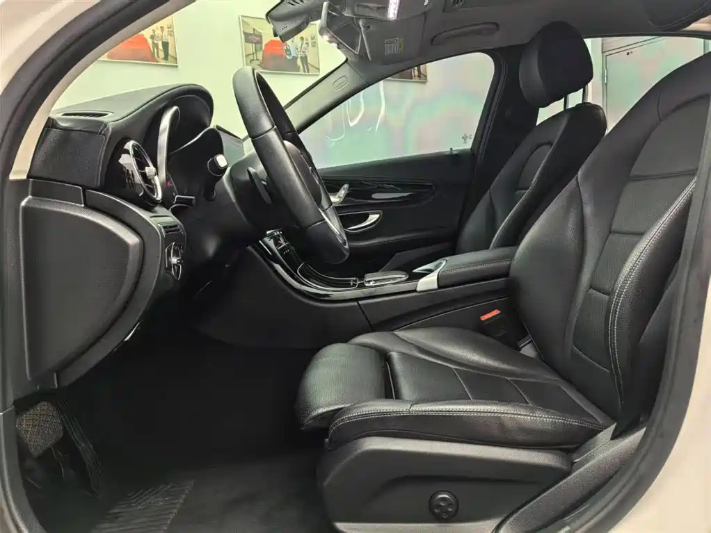 Mercedes-Benz C-Class 2019 C 180 L Dynamic Sport Edition фото 9