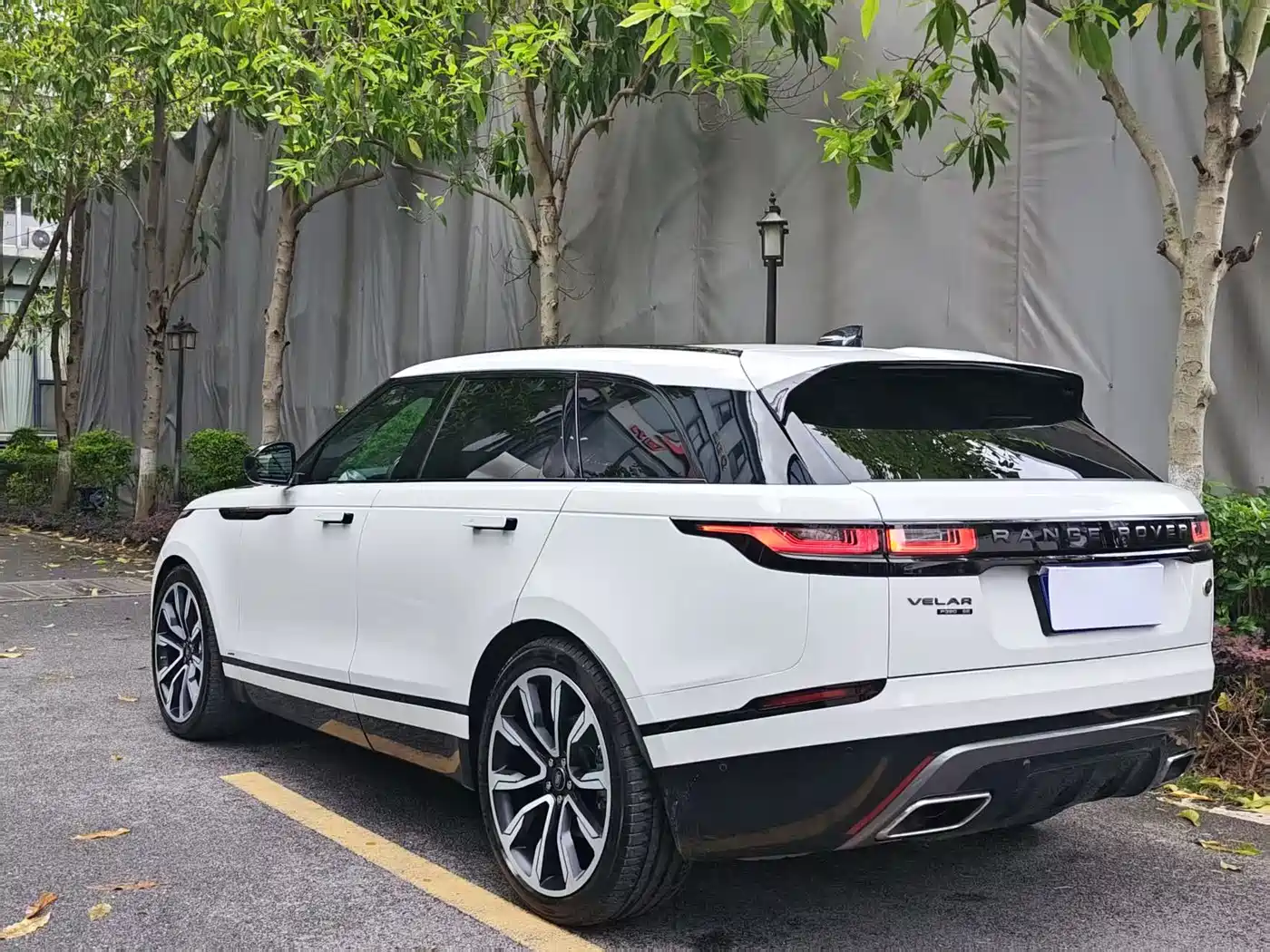 Land Rover Range Rover Velar 2017 P380 R-DYNAMIC SE фото 4