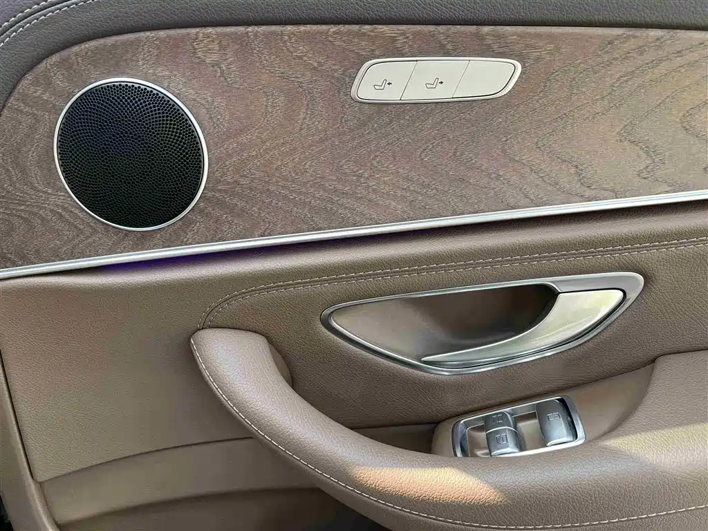 Mercedes-Benz E-Class 2021 E 300 L Fashion фото 24