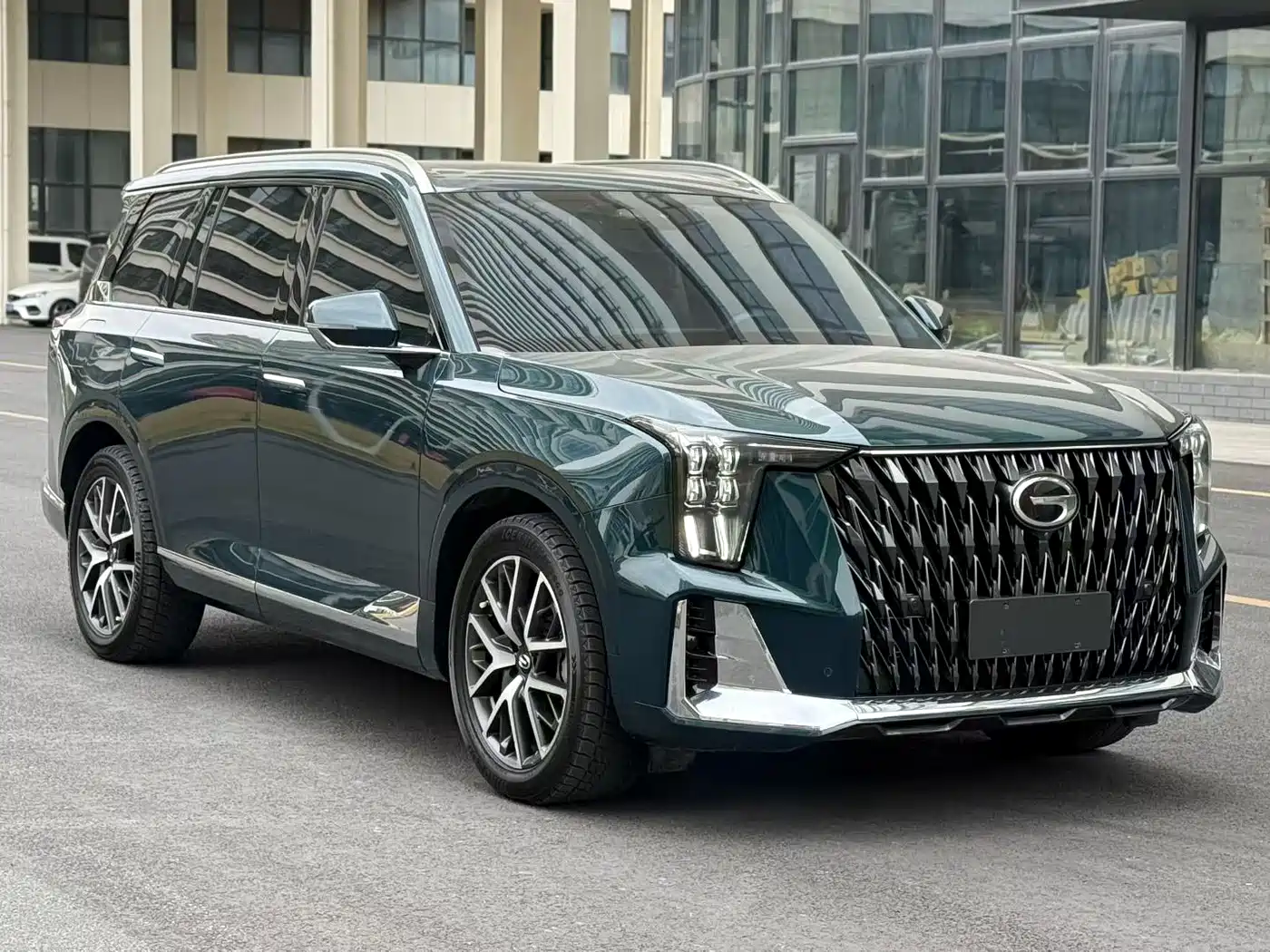 GAC Trumpchi Trumpchi GS8 2022 Dual Engine Series 2.0TM 4WD Premium Edition (6-Seater)