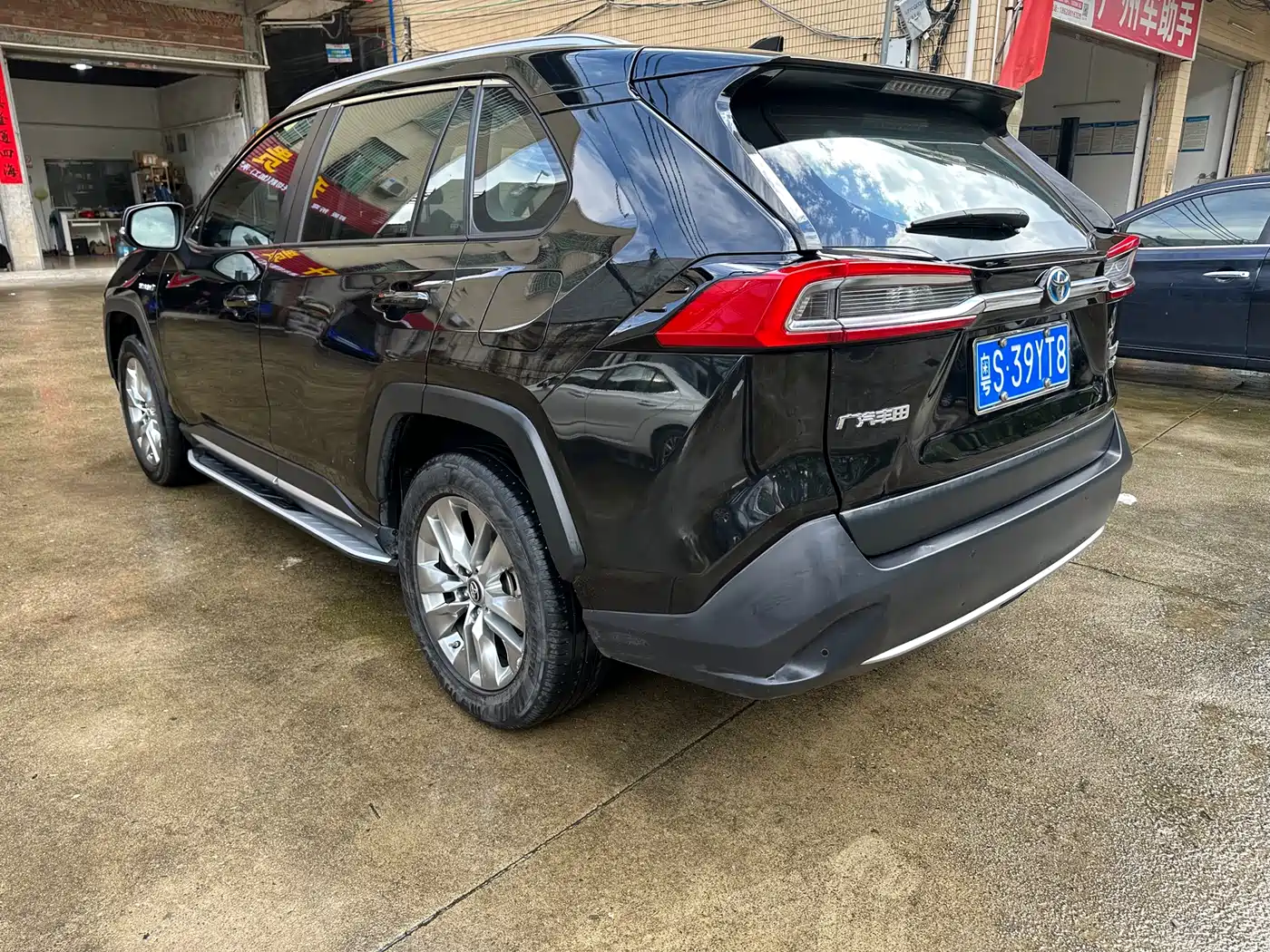 Toyota Wildlander 2020 Dual Engine 2.5L E-CVT FWD Luxury фото 6