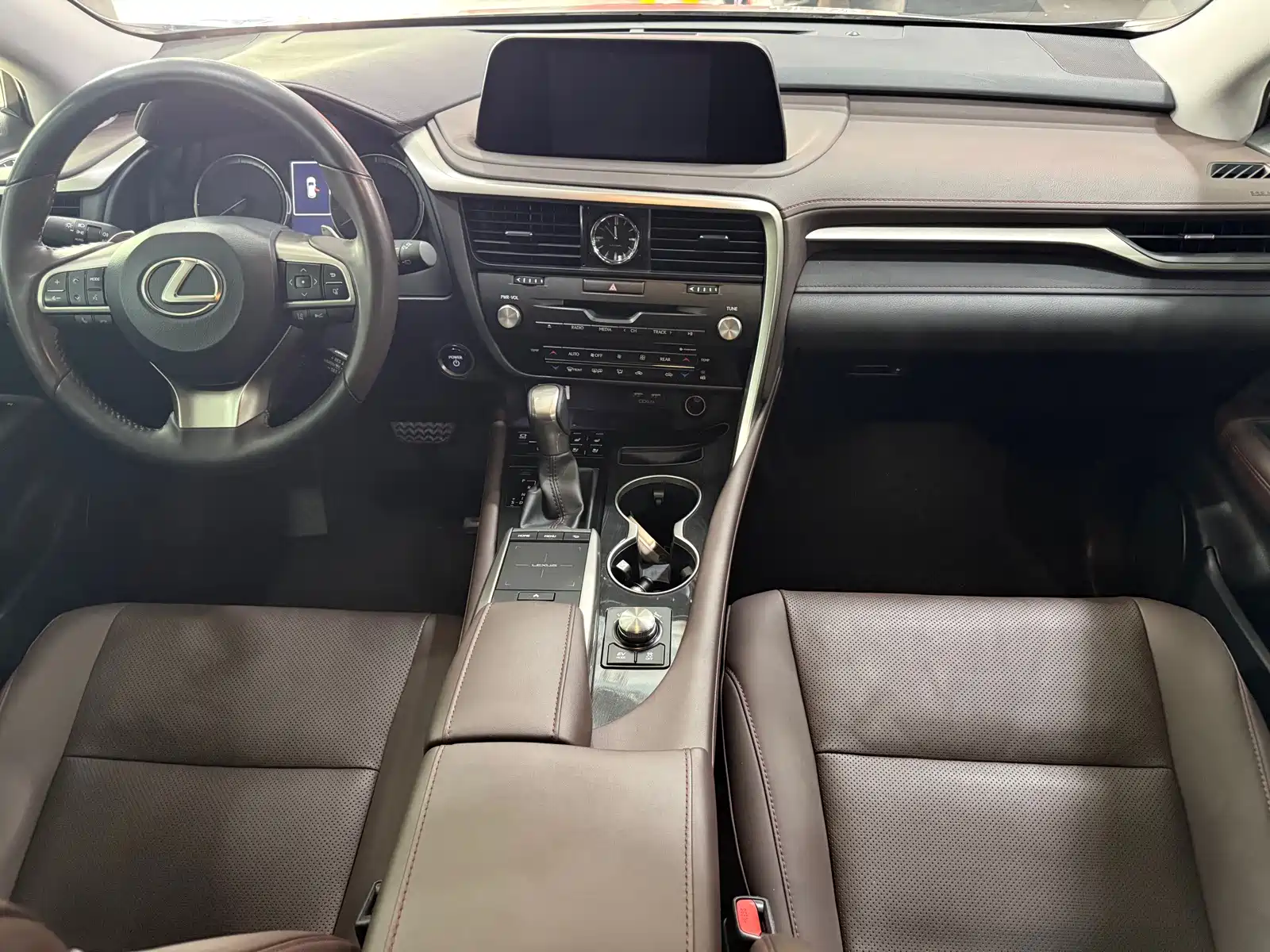 Photo 12 - Lexus RX