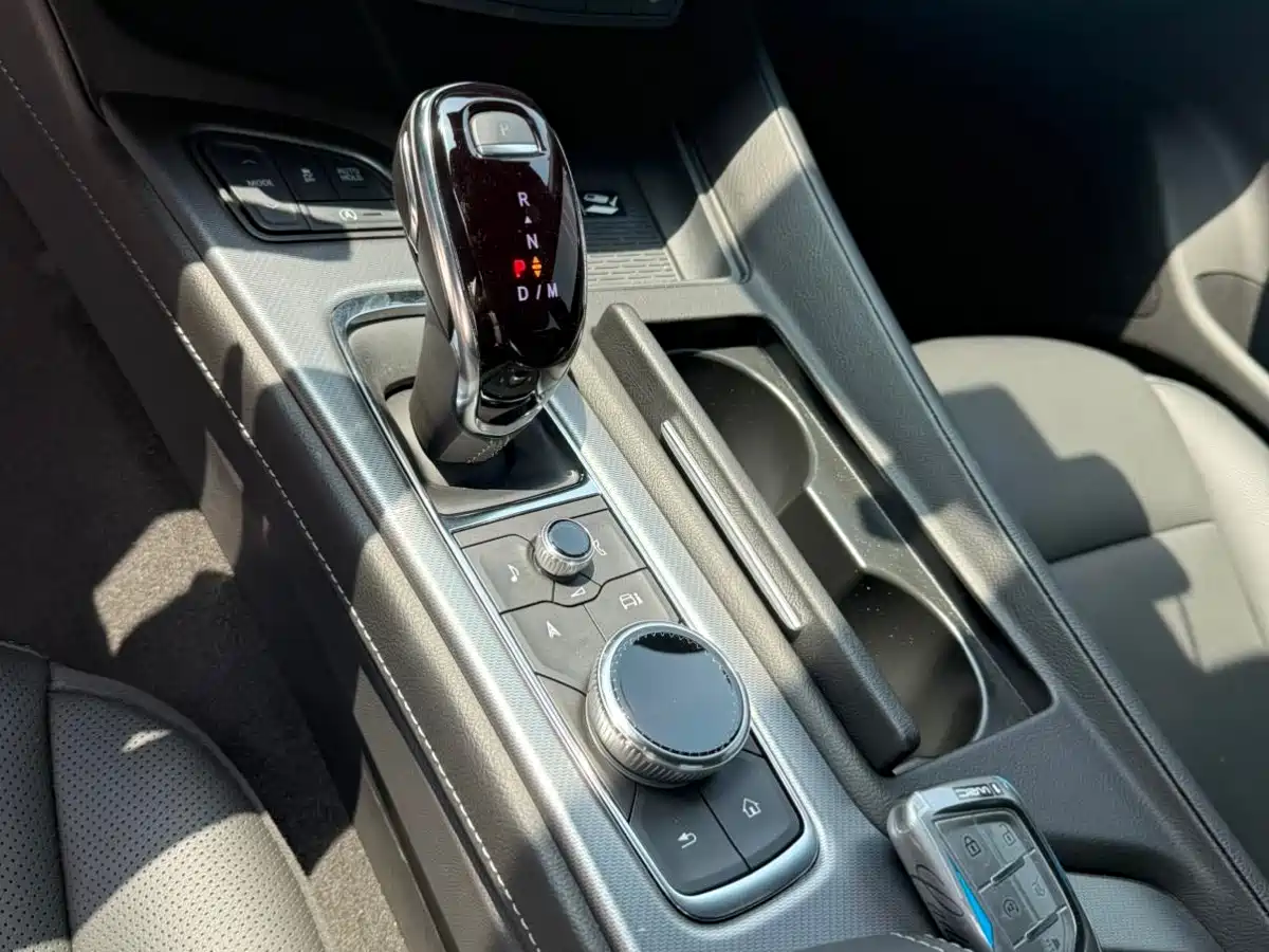 Cadillac CT5 2024 28T Luxury Model Pro фото 7