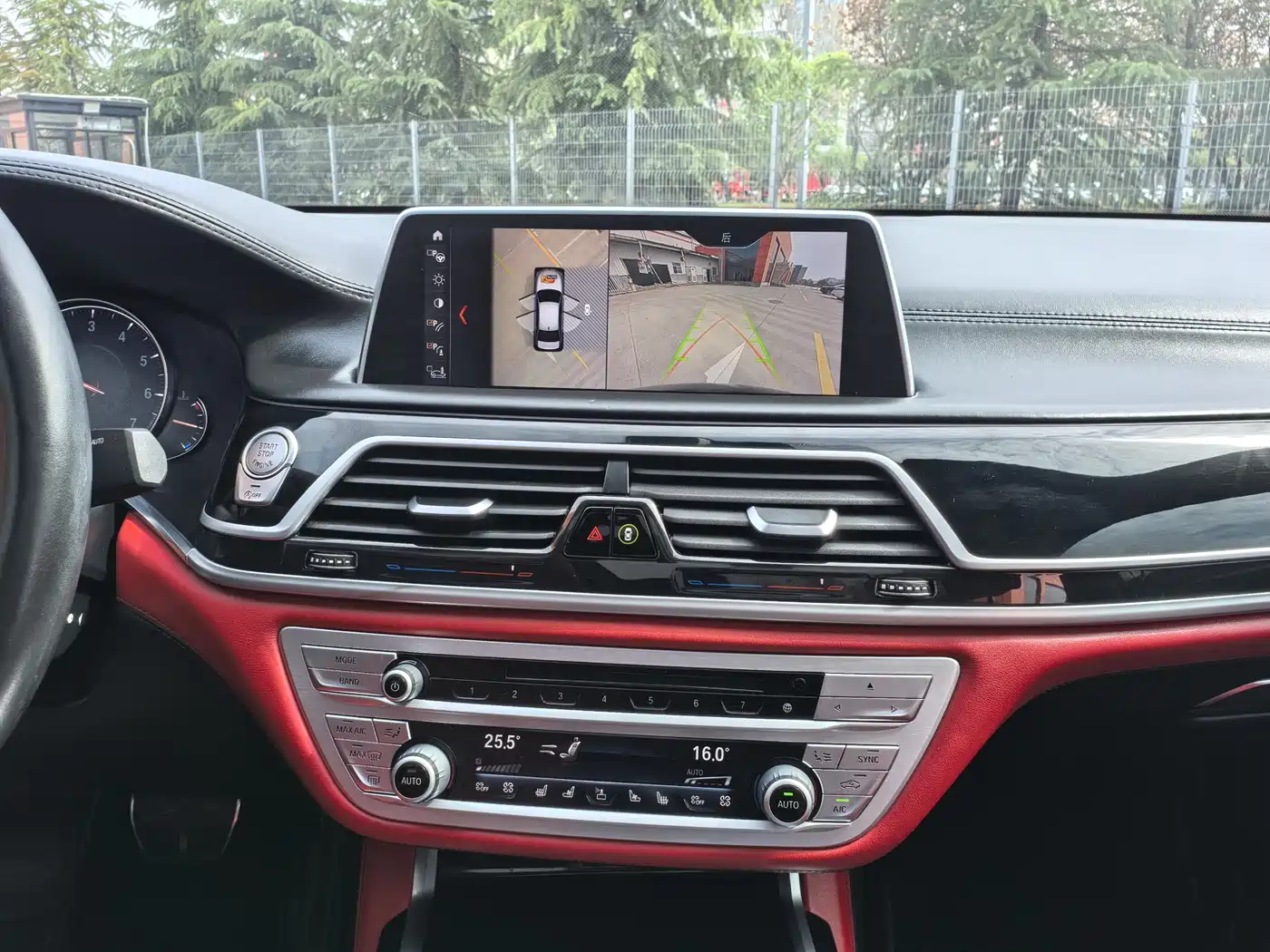 BMW 7 Series 2018 740Li xDrive Luxury M Sport Package Black Flame Edition фото 16